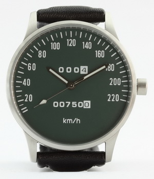 CB 750 speedometer kmh watch with green dial
